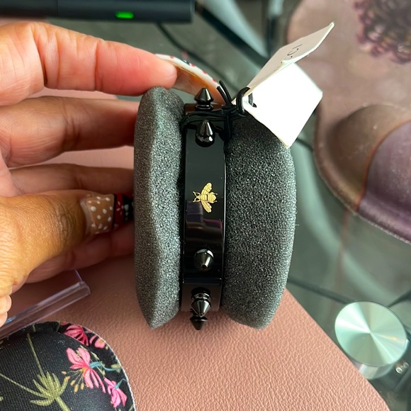 New! Gucci Rare Skeleton Glass studs Women's Watch - Picture 2 of 5